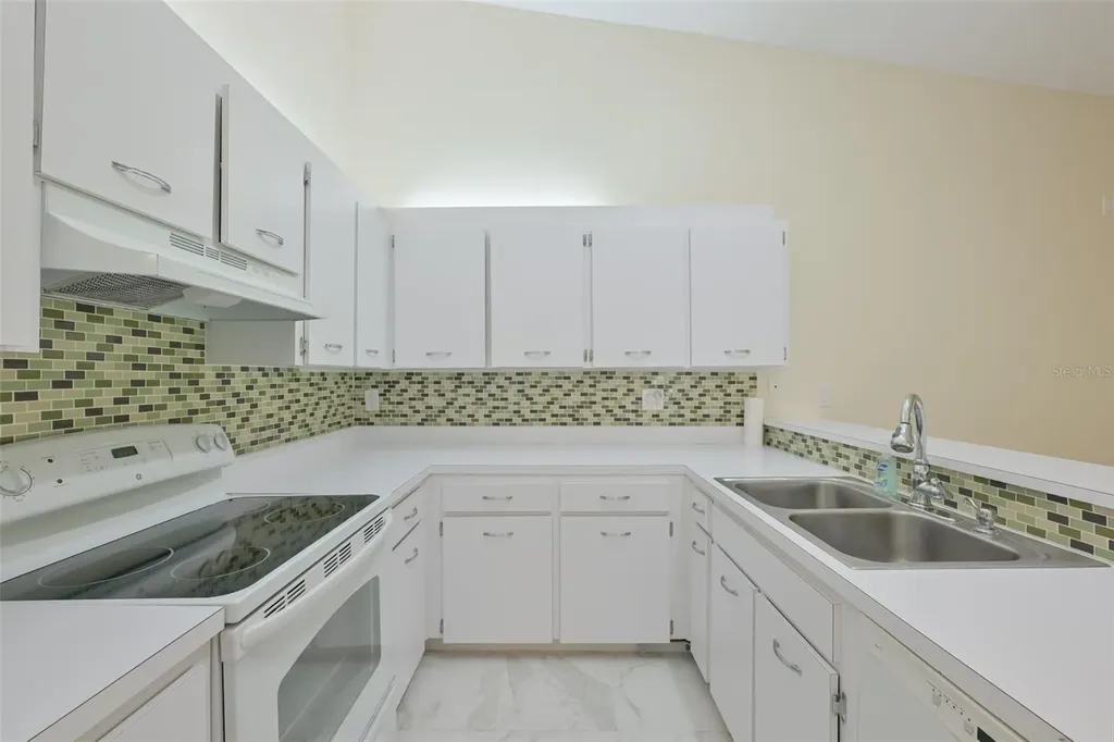3301 Crystal Court E Palm Harbor FL 34685