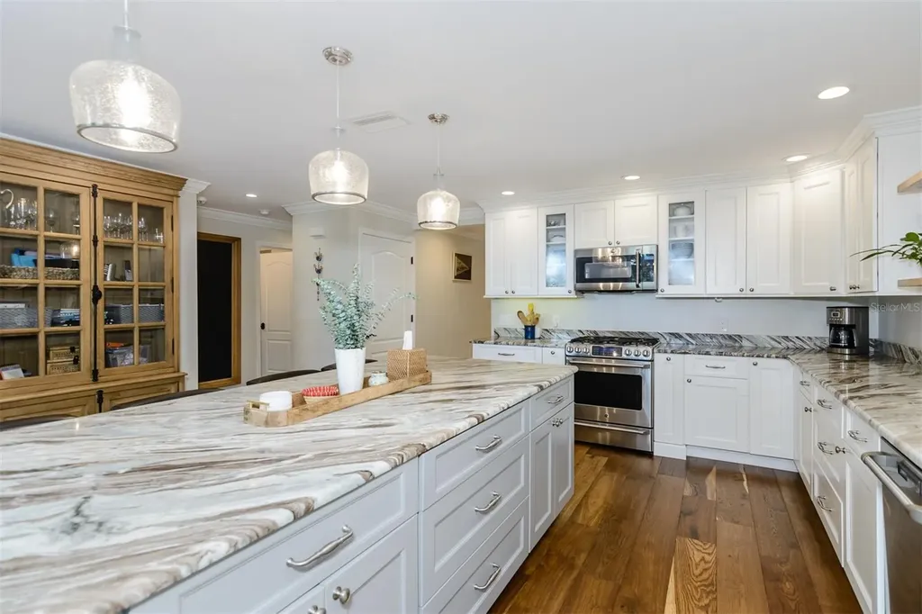 2860 Quail Hollow Road W Clearwater FL 33761