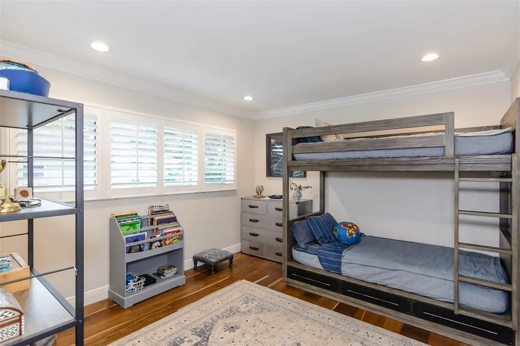 2860 Quail Hollow Road W Clearwater FL 33761