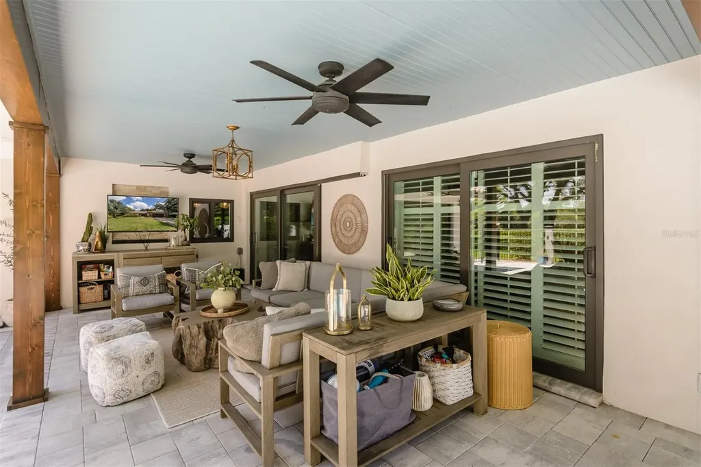2860 Quail Hollow Road W Clearwater FL 33761