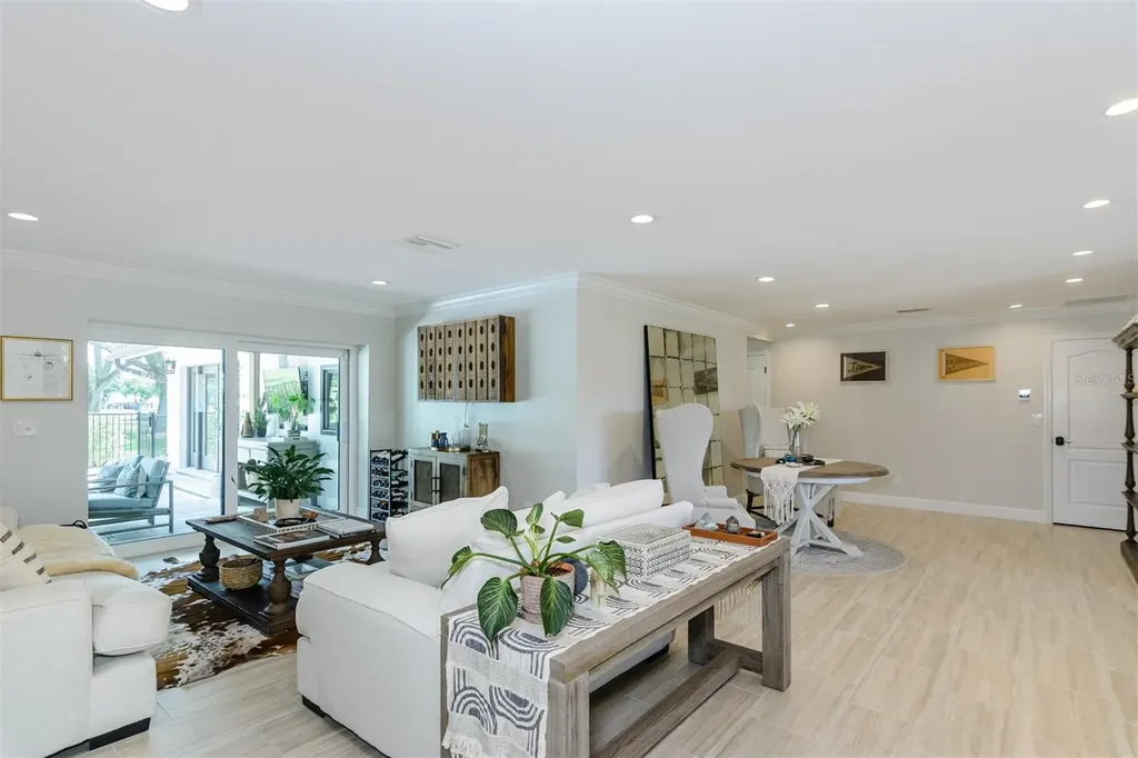 2860 Quail Hollow Road W Clearwater FL 33761