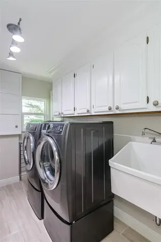 2860 Quail Hollow Road W Clearwater FL 33761