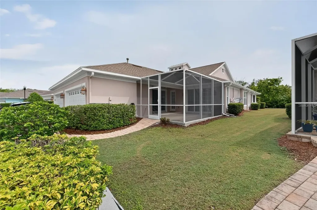 209 Sela Cove Circle Apollo Beach FL 33572