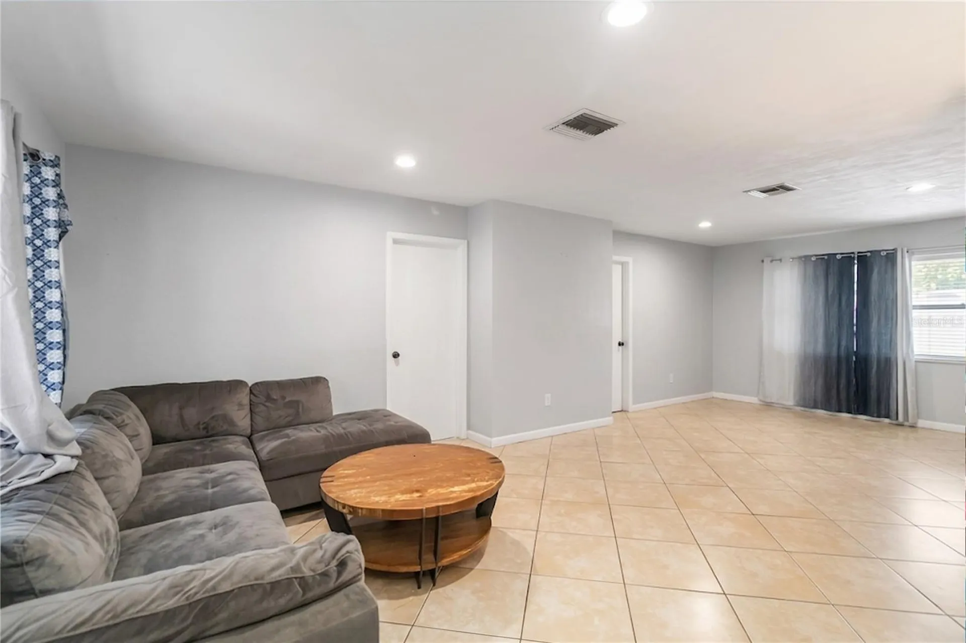 1624 Bloomfield Avenue Deltona FL 32725