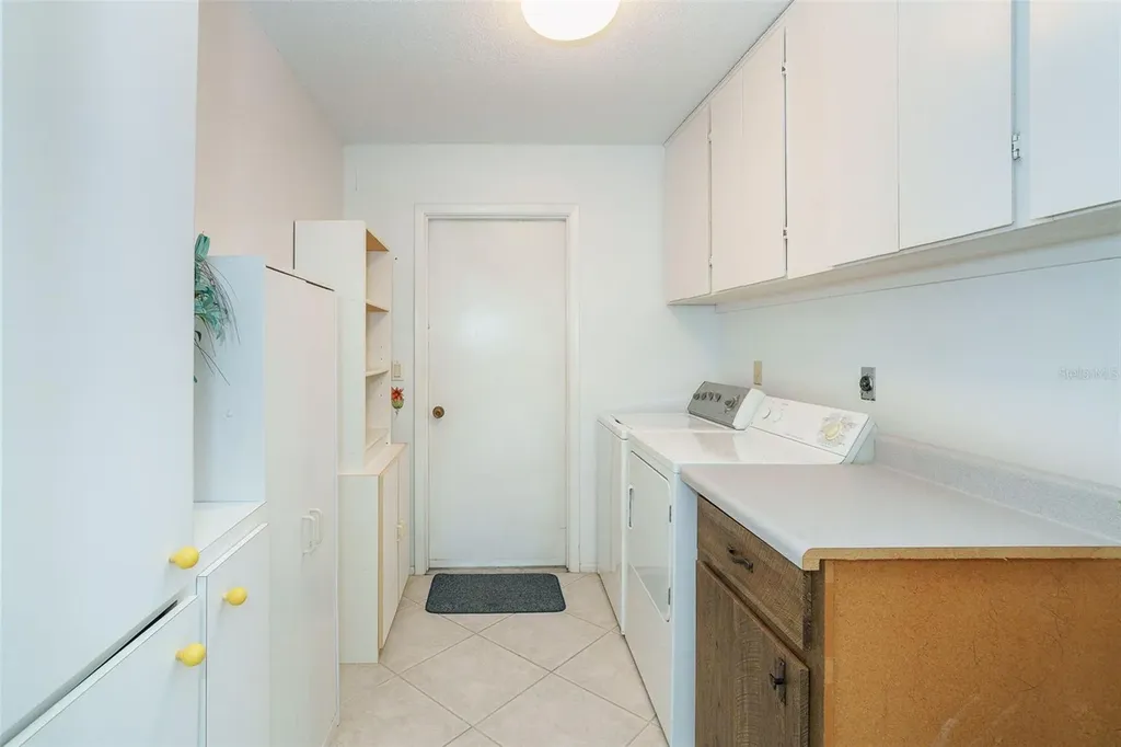 5833 S Miami Road Venice FL 34293