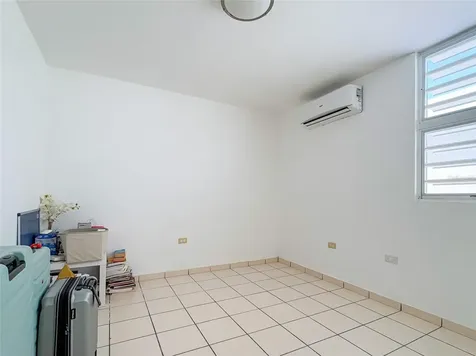 119 Esmeralda | Paseo De Santa Barbara Gurabo PR 00778
