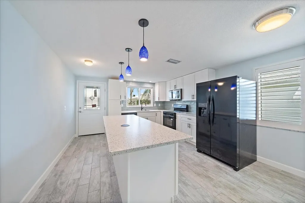 730 Spanish Drive S Longboat Key FL 34228