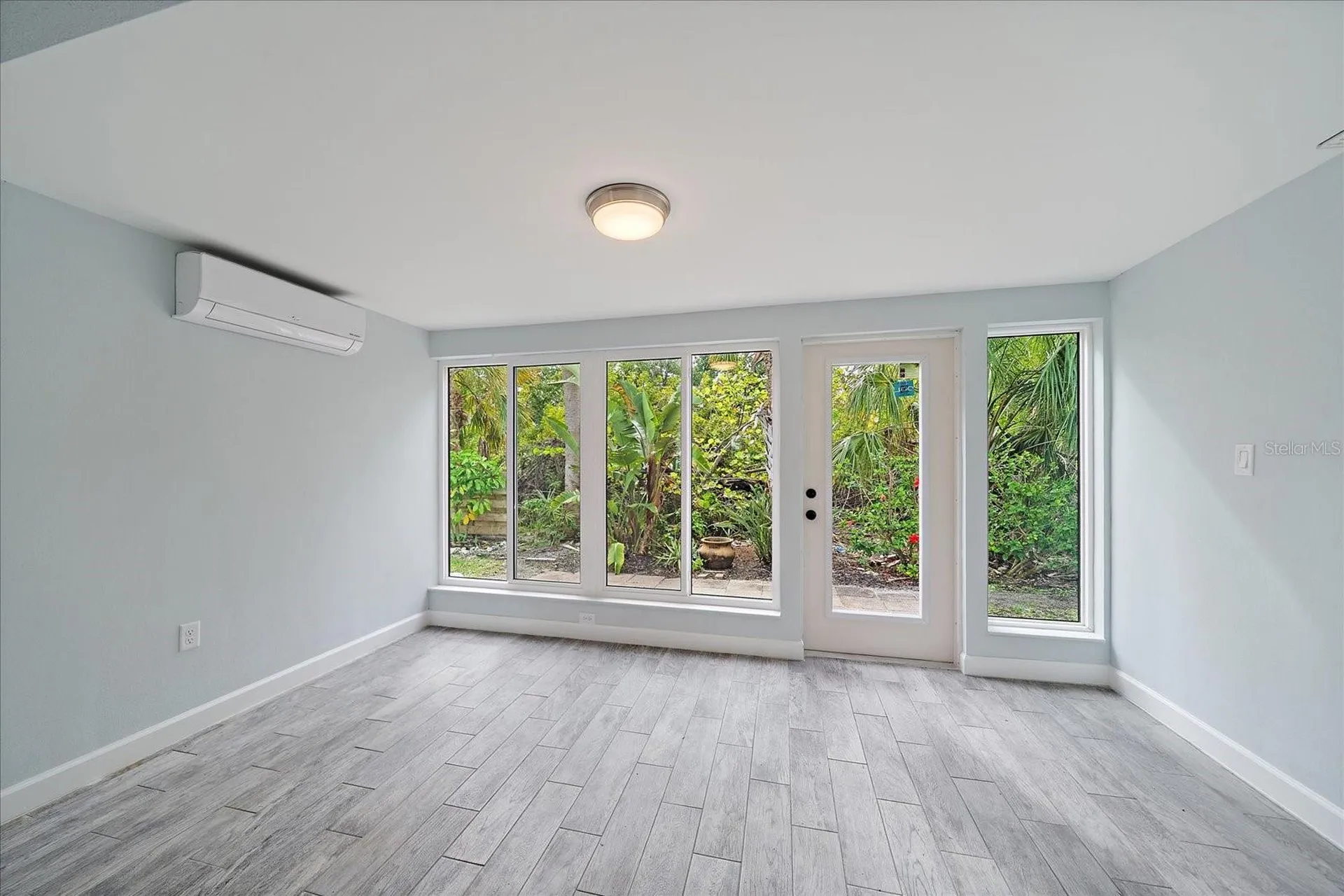 730 Spanish Drive S Longboat Key FL 34228