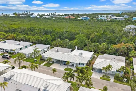 730 Spanish Drive S Longboat Key FL 34228