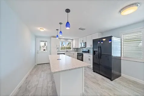 730 Spanish Drive S Longboat Key FL 34228