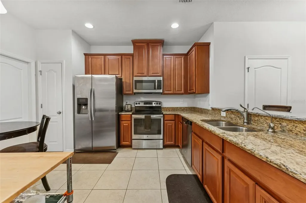 2129 Lennox Dale Lane Brandon FL 33510