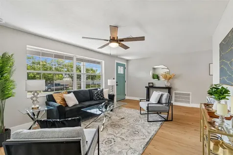 2171 Pocahontas Drive Largo FL 33774