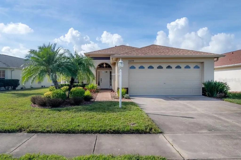 1639 Arbor Knoll Loop Trinity FL 34655