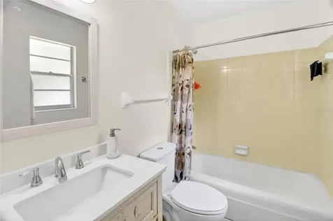 1822 SW 42nd Avenue Gainesville FL 32608