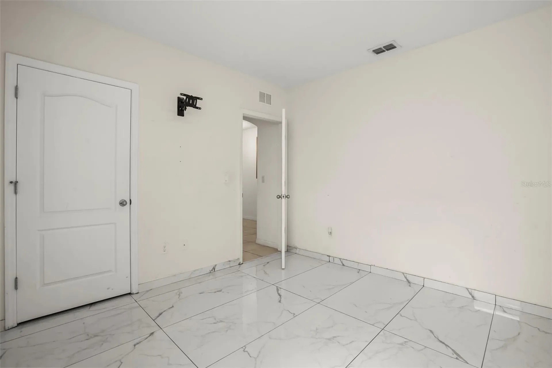 2443 White Lilly Drive Kissimmee FL 34747