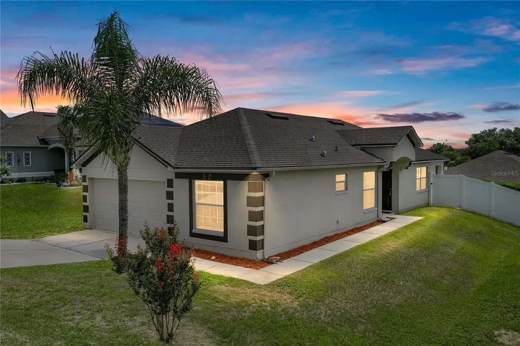 7552 Jeno Street Zephyrhills FL 33540