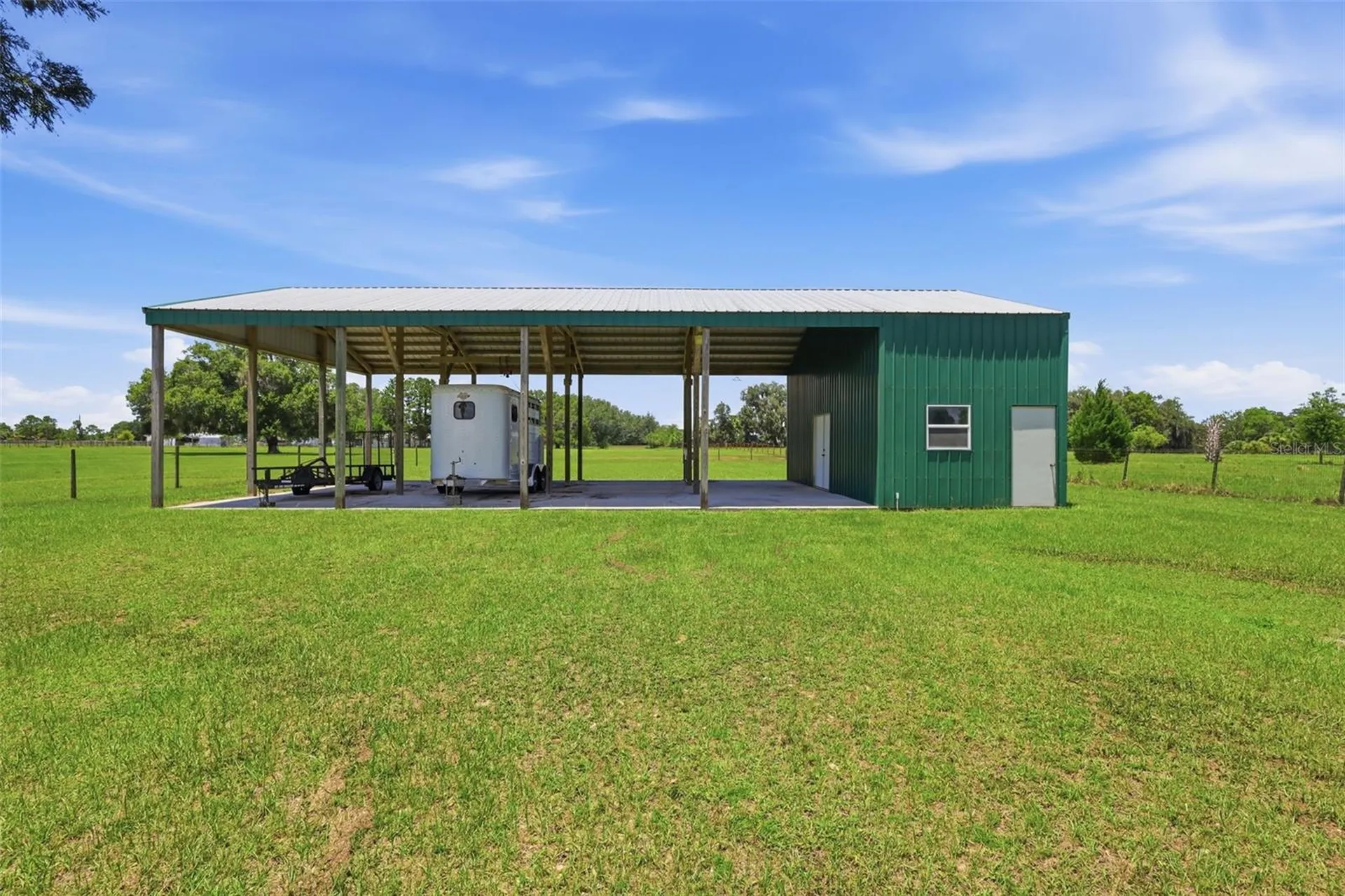1200 N Hart Road Geneva FL 32732