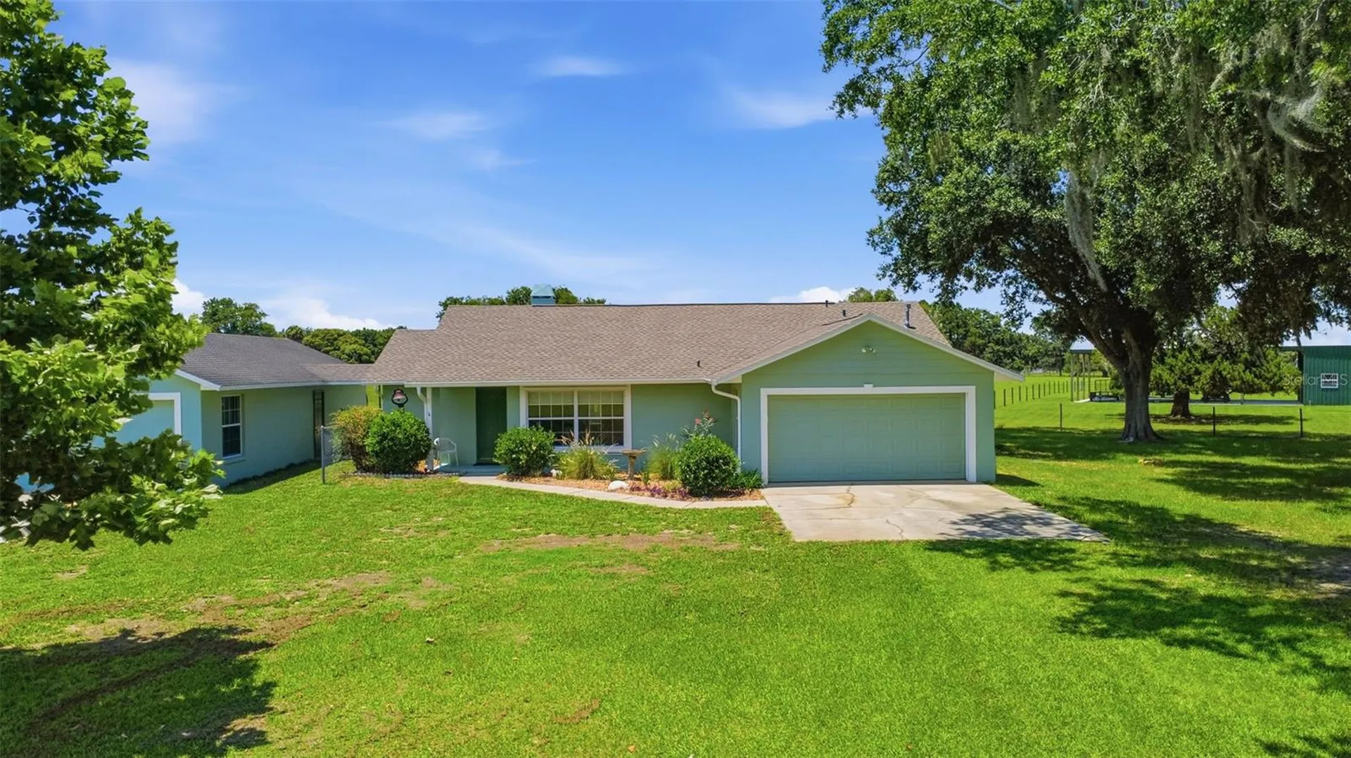 1200 N Hart Road Geneva FL 32732
