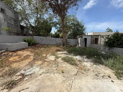Zeno Gandia 65 Infantería Arecibo PR 00612