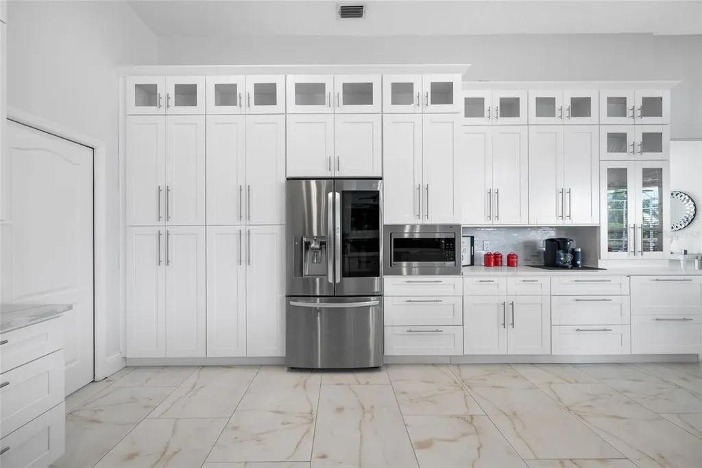 9801 Compass Point Way Tampa FL 33615