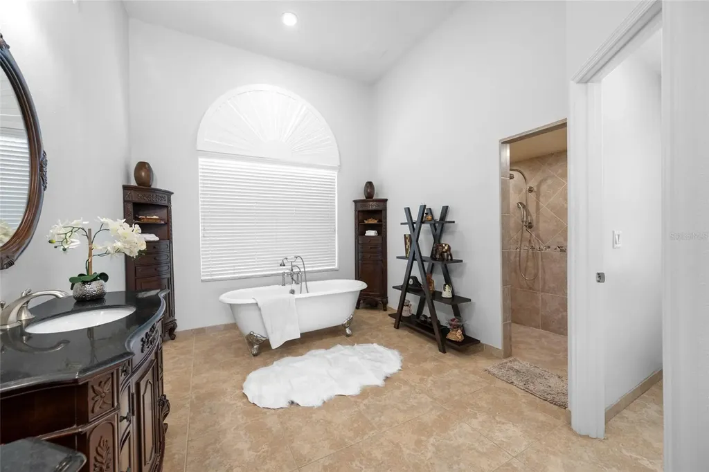 9801 Compass Point Way Tampa FL 33615