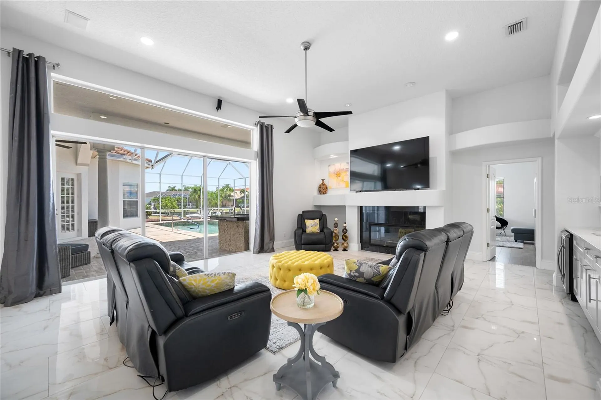 9801 Compass Point Way Tampa FL 33615