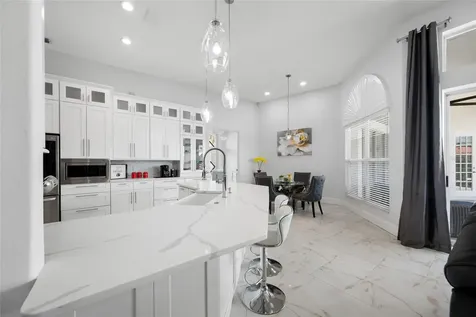 9801 Compass Point Way Tampa FL 33615