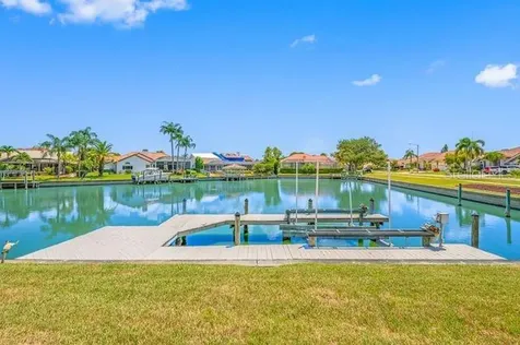 9801 Compass Point Way Tampa FL 33615