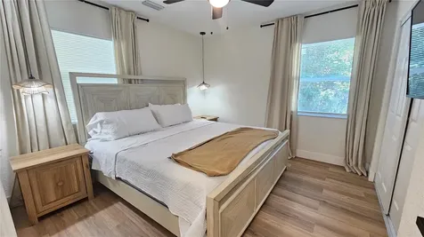 3011 W Spruce Street Tampa FL 33607