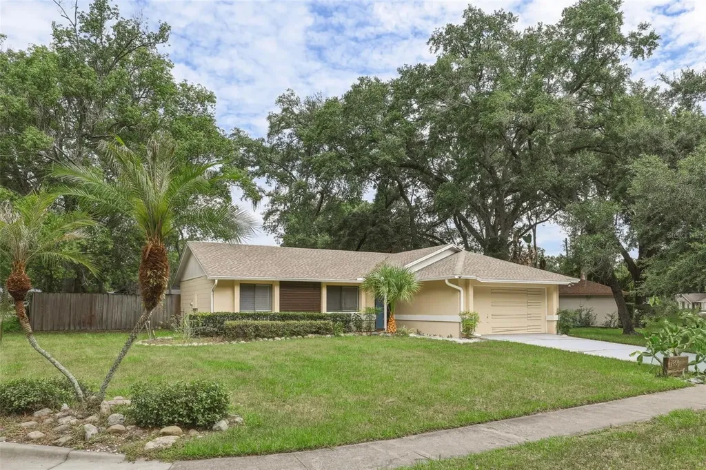 7806 Compass Drive Orlando FL 32810