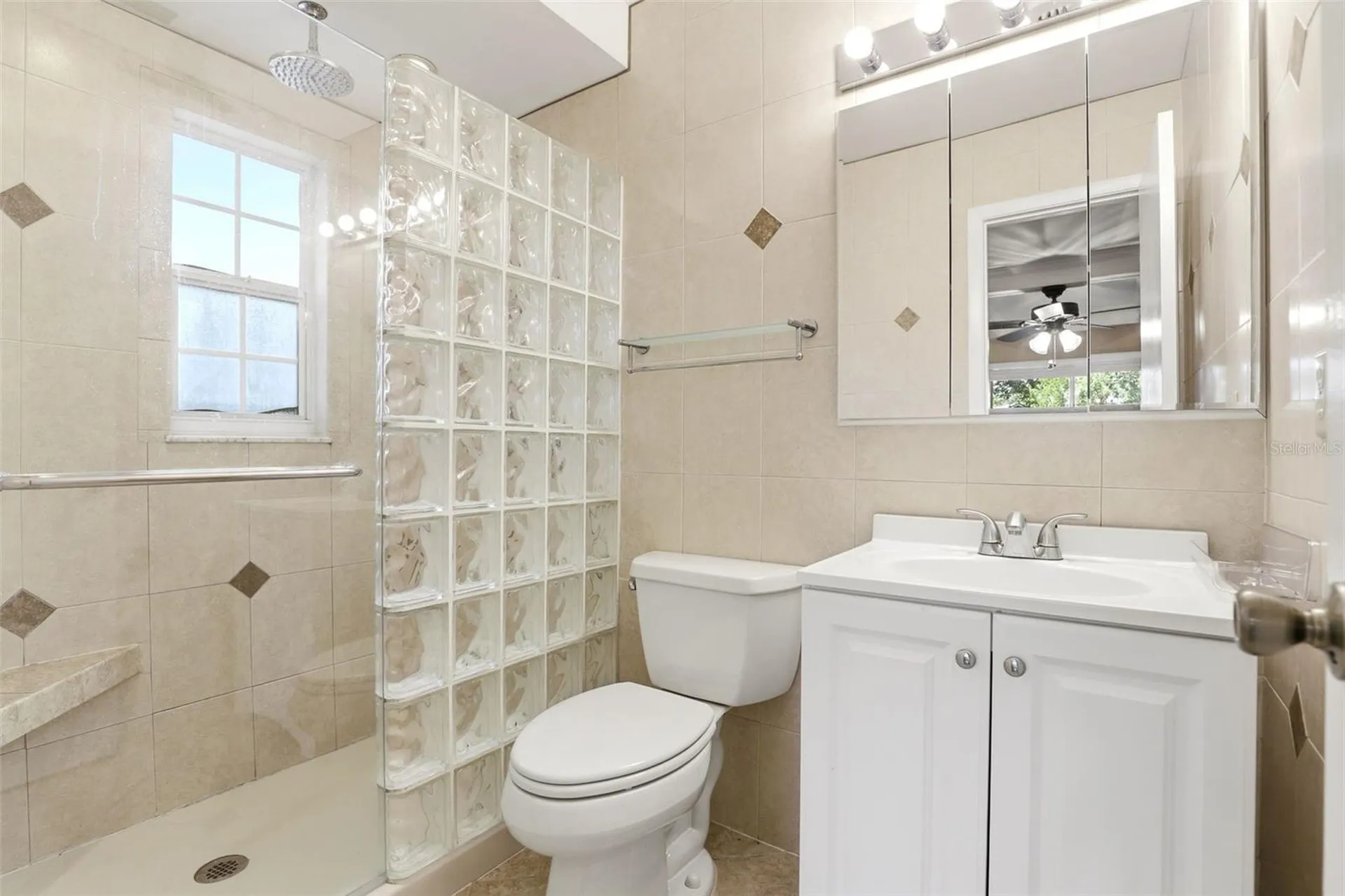 7806 Compass Drive Orlando FL 32810