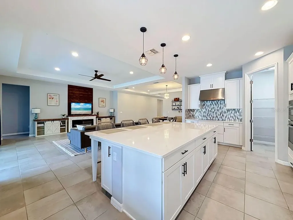 3447 Current Winter Garden FL 34787