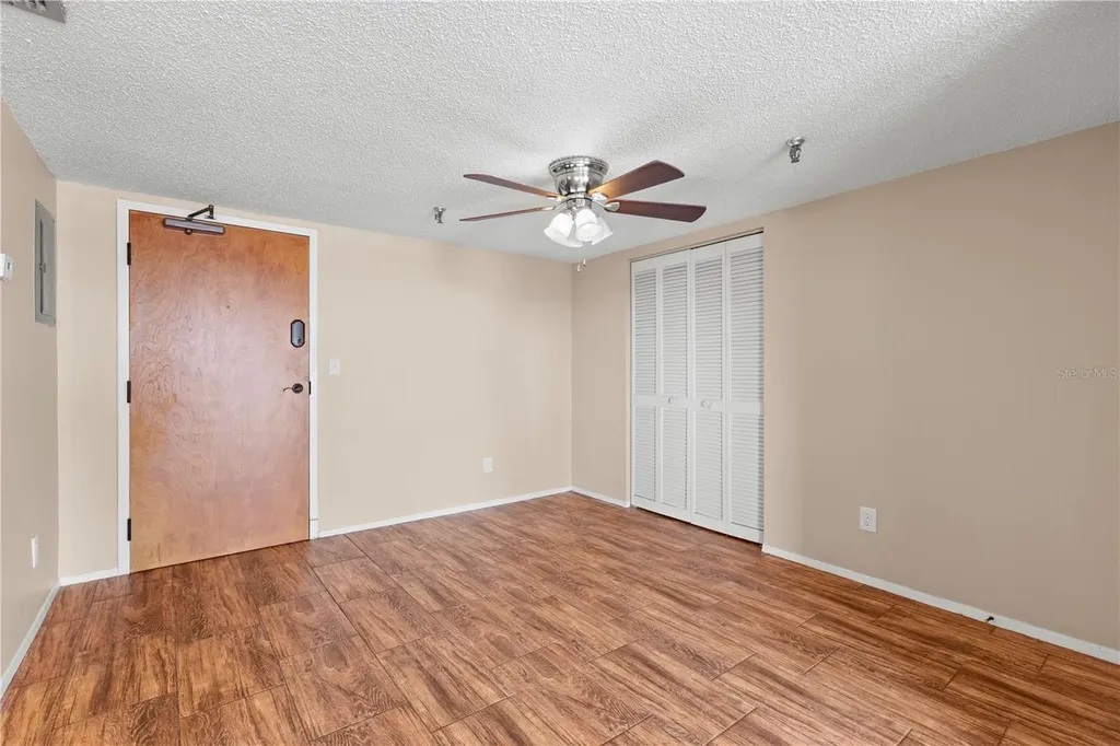 7432 Sunshine Skyway Lane S St Petersburg FL 33711