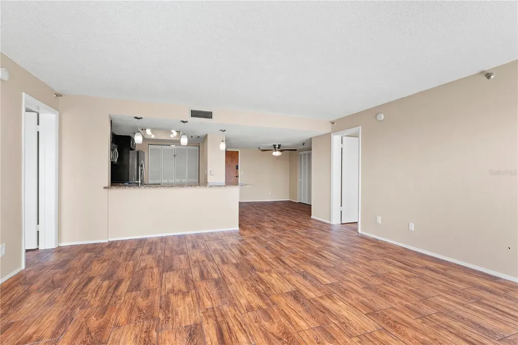 7432 Sunshine Skyway Lane S St Petersburg FL 33711