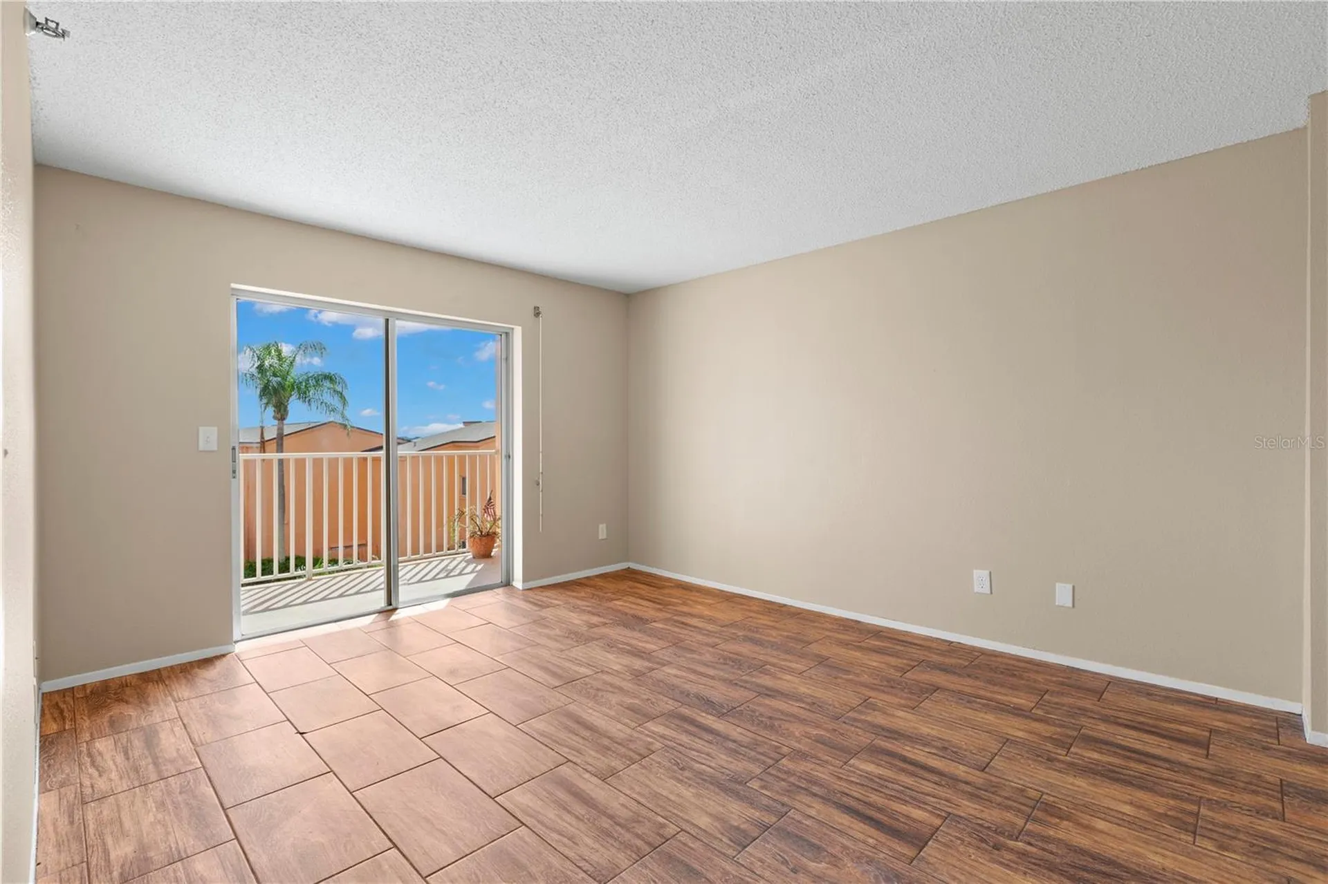 7432 Sunshine Skyway Lane S St Petersburg FL 33711