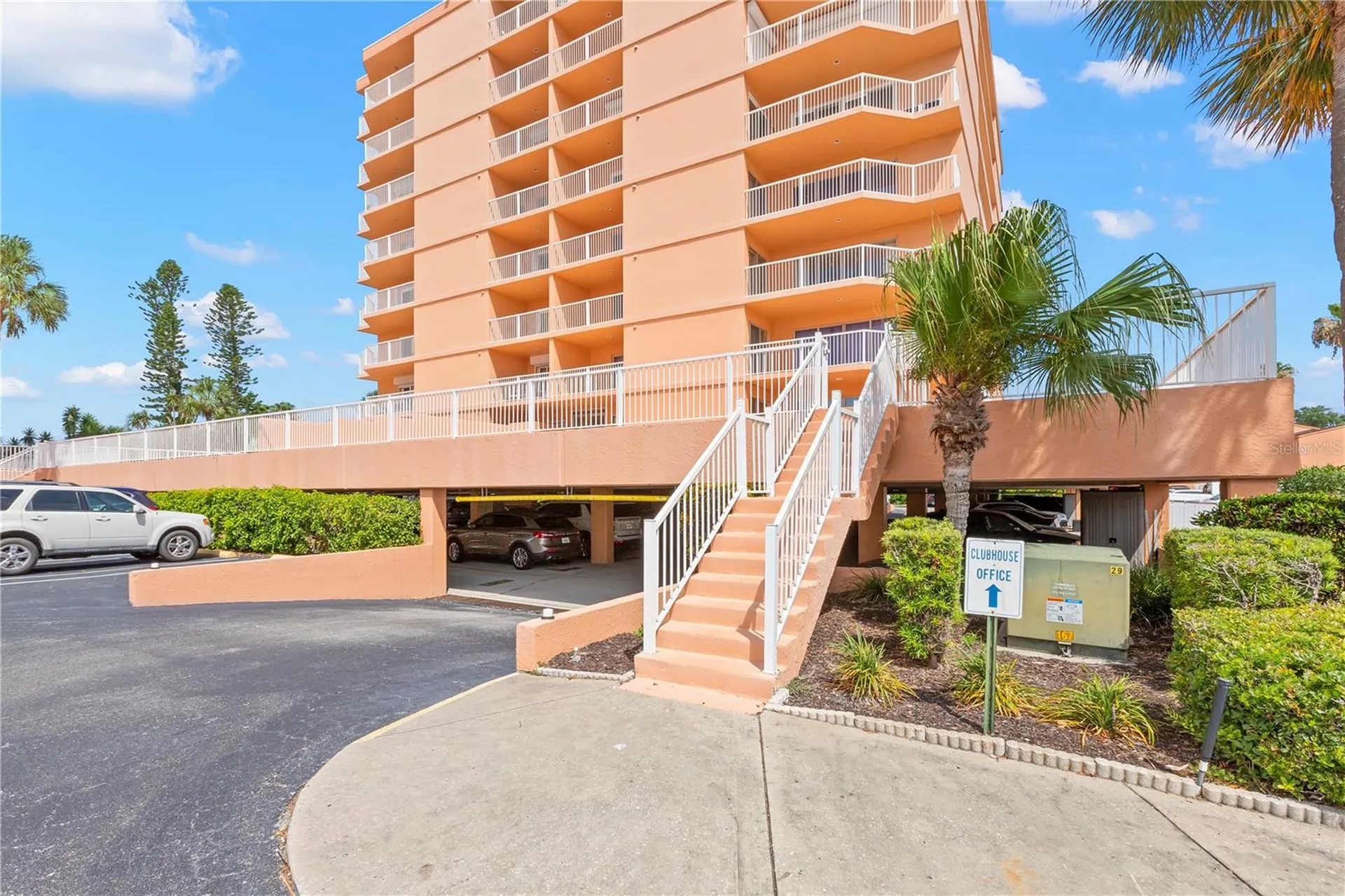 7432 Sunshine Skyway Lane S St Petersburg FL 33711