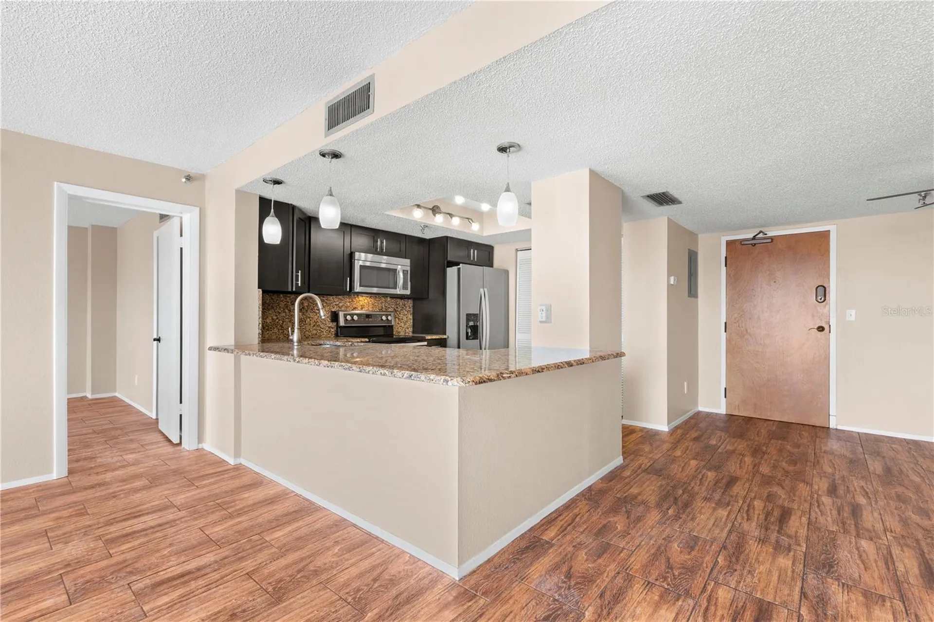 7432 Sunshine Skyway Lane S St Petersburg FL 33711