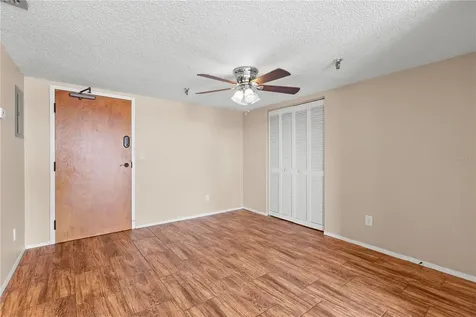 7432 Sunshine Skyway Lane S St Petersburg FL 33711