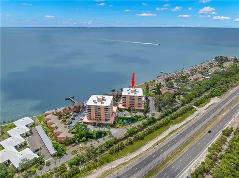7432 Sunshine Skyway Lane S St Petersburg FL 33711