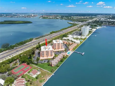 7432 Sunshine Skyway Lane S St Petersburg FL 33711
