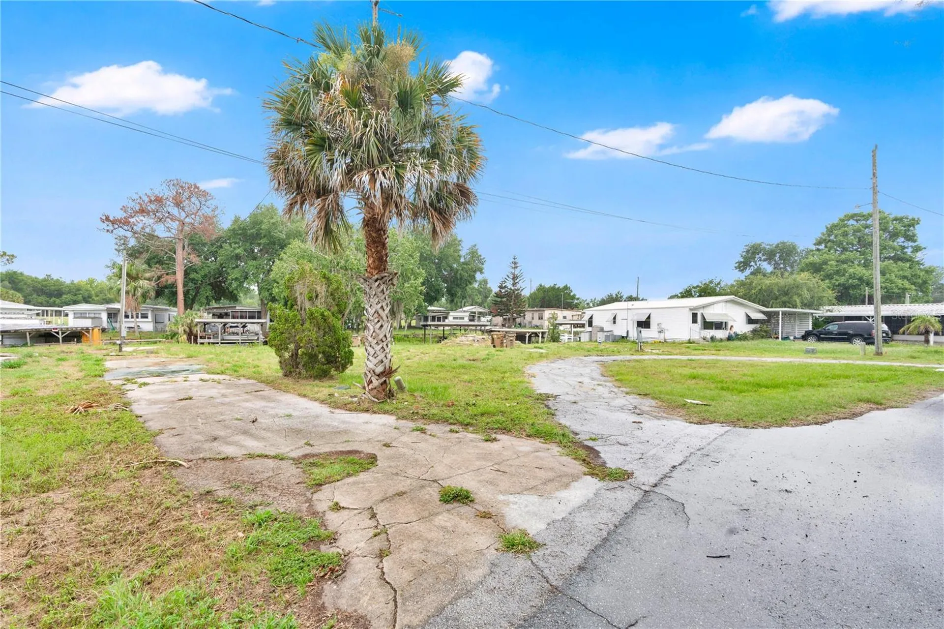 13450 Palm Drive Astatula FL 34705