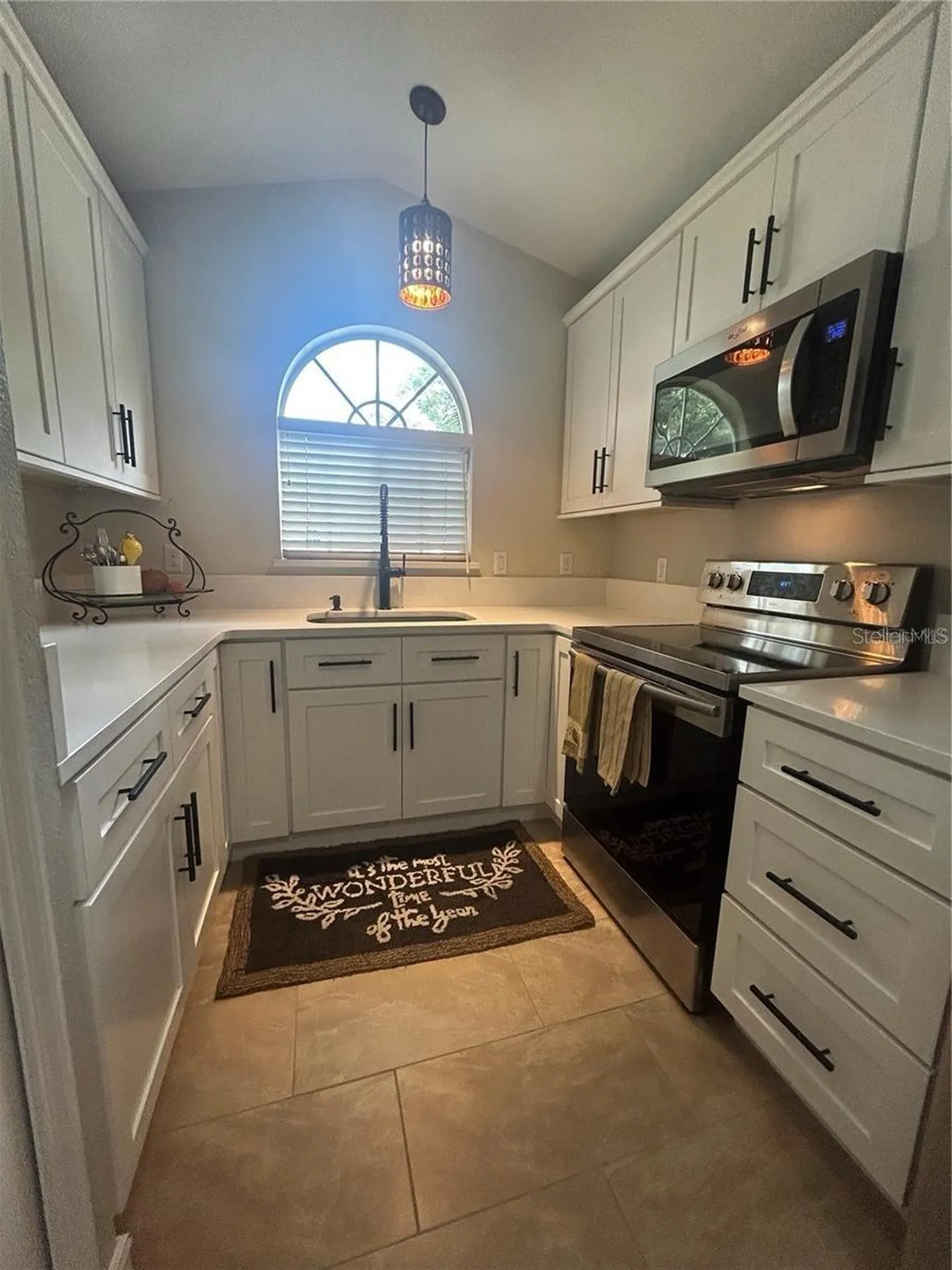 6738 Magnolia Pointe Circle Orlando FL 32810