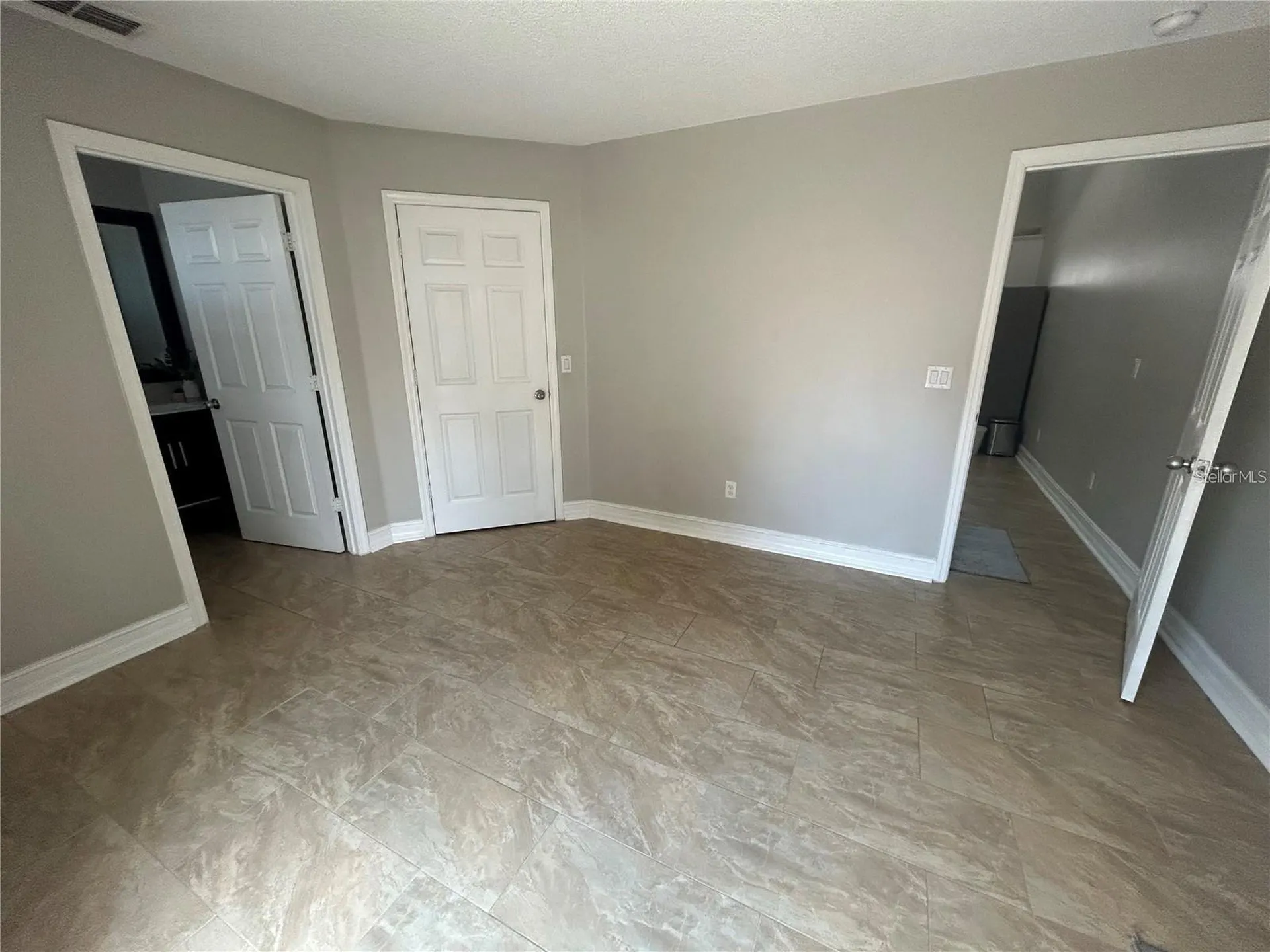 6738 Magnolia Pointe Circle Orlando FL 32810