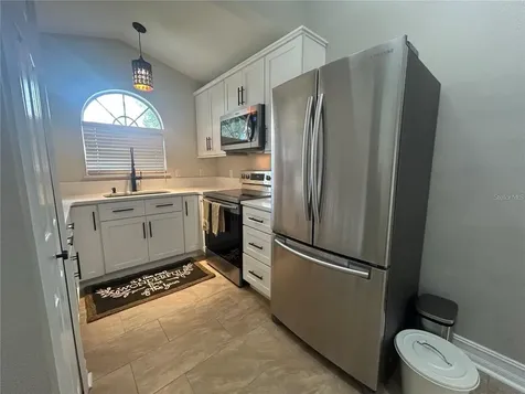 6738 Magnolia Pointe Circle Orlando FL 32810
