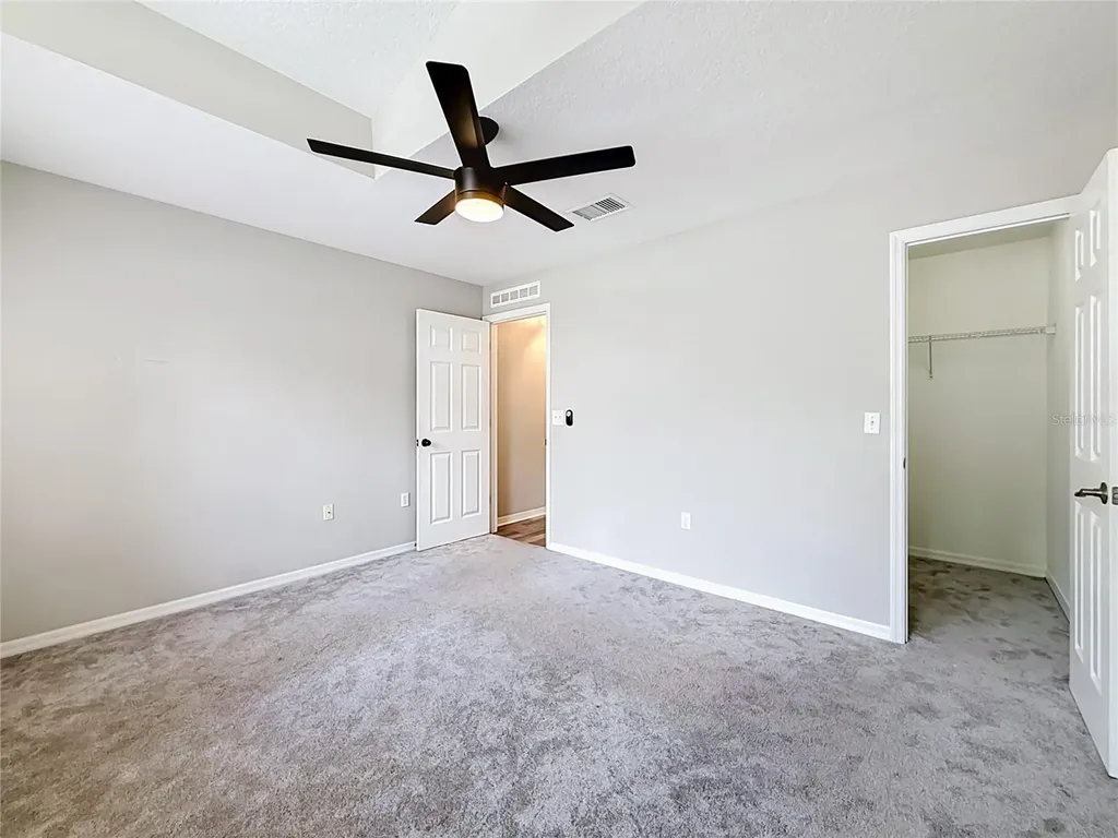31806 Parkdale Drive Leesburg FL 34748