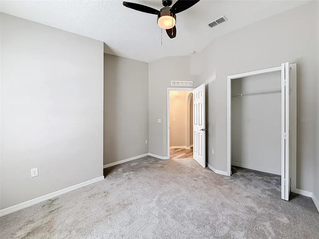 31806 Parkdale Drive Leesburg FL 34748