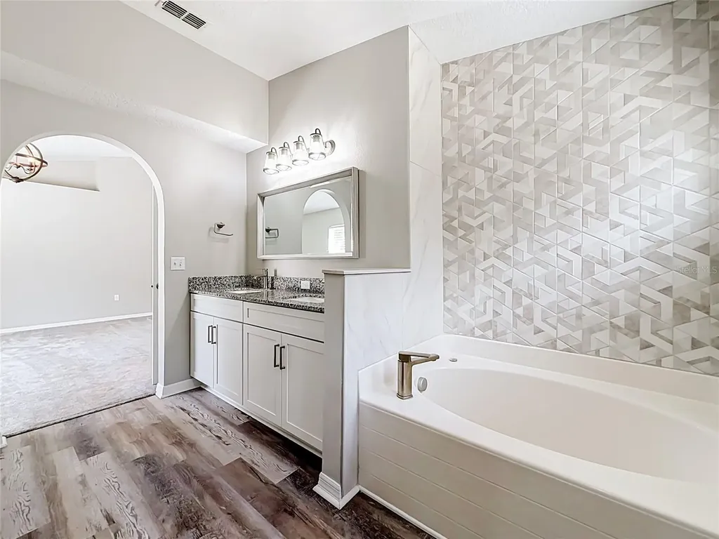 31806 Parkdale Drive Leesburg FL 34748