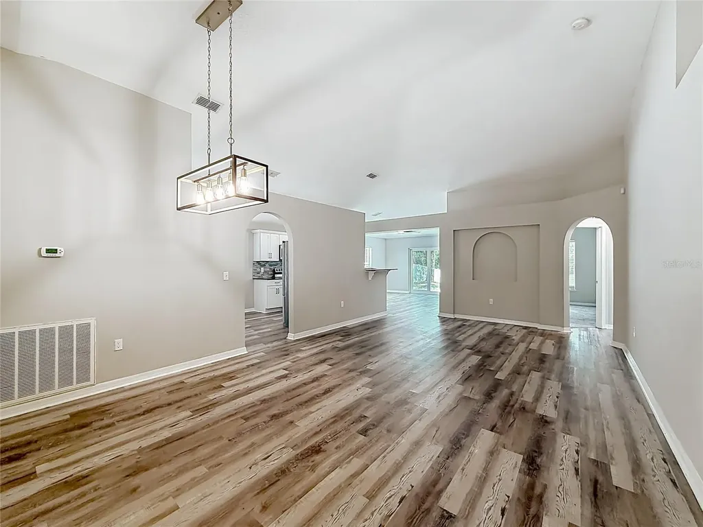 31806 Parkdale Drive Leesburg FL 34748