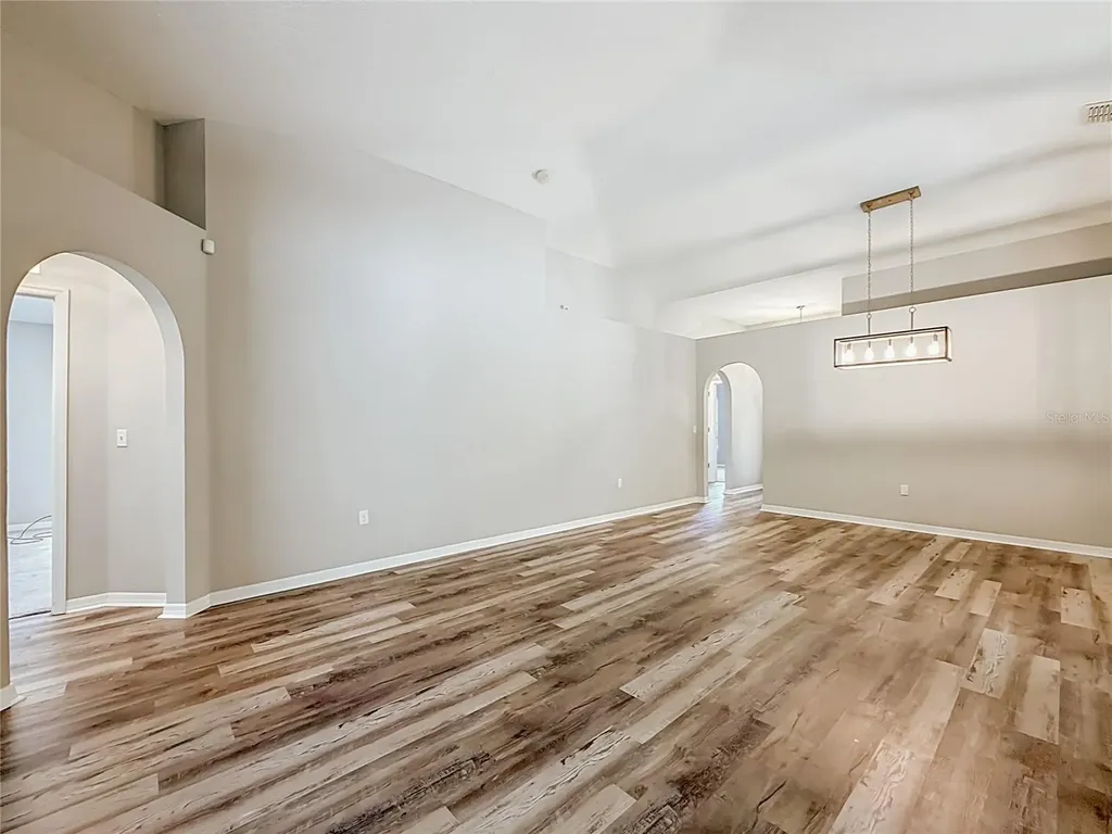 31806 Parkdale Drive Leesburg FL 34748