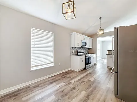 31806 Parkdale Drive Leesburg FL 34748
